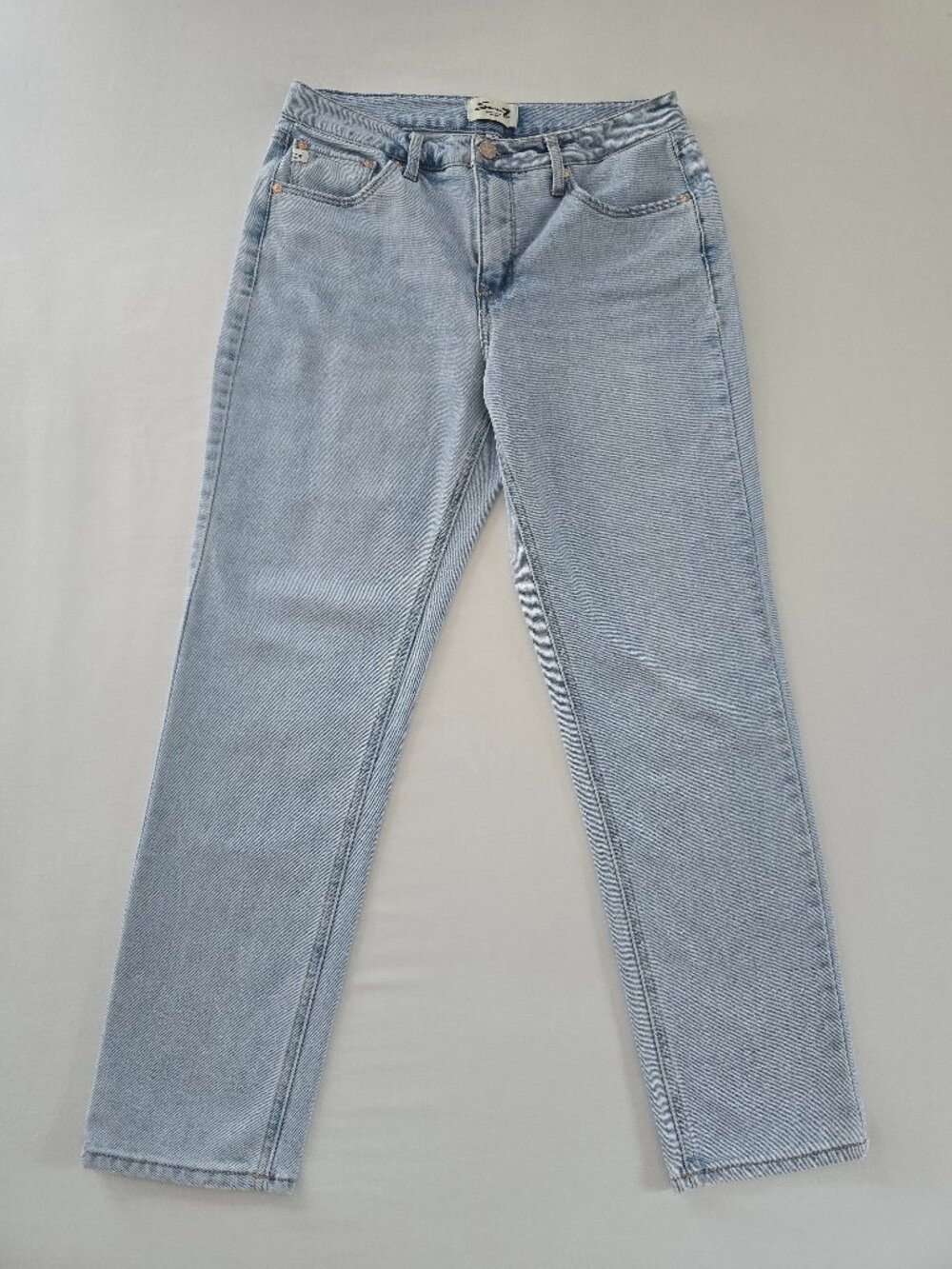 Seven7 Straight Leg Jeans Light Wash Stretch Blue Denim Women's Size 8 NWOT